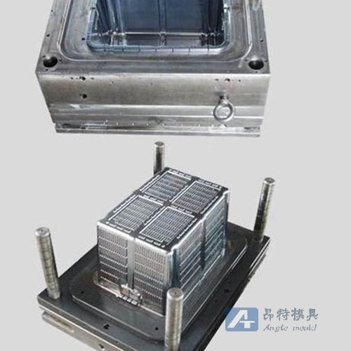 Logistic pallet mould